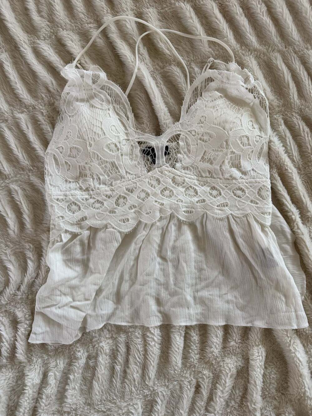 Set of 2 Lace Tops | Large - Picture 5 of 8